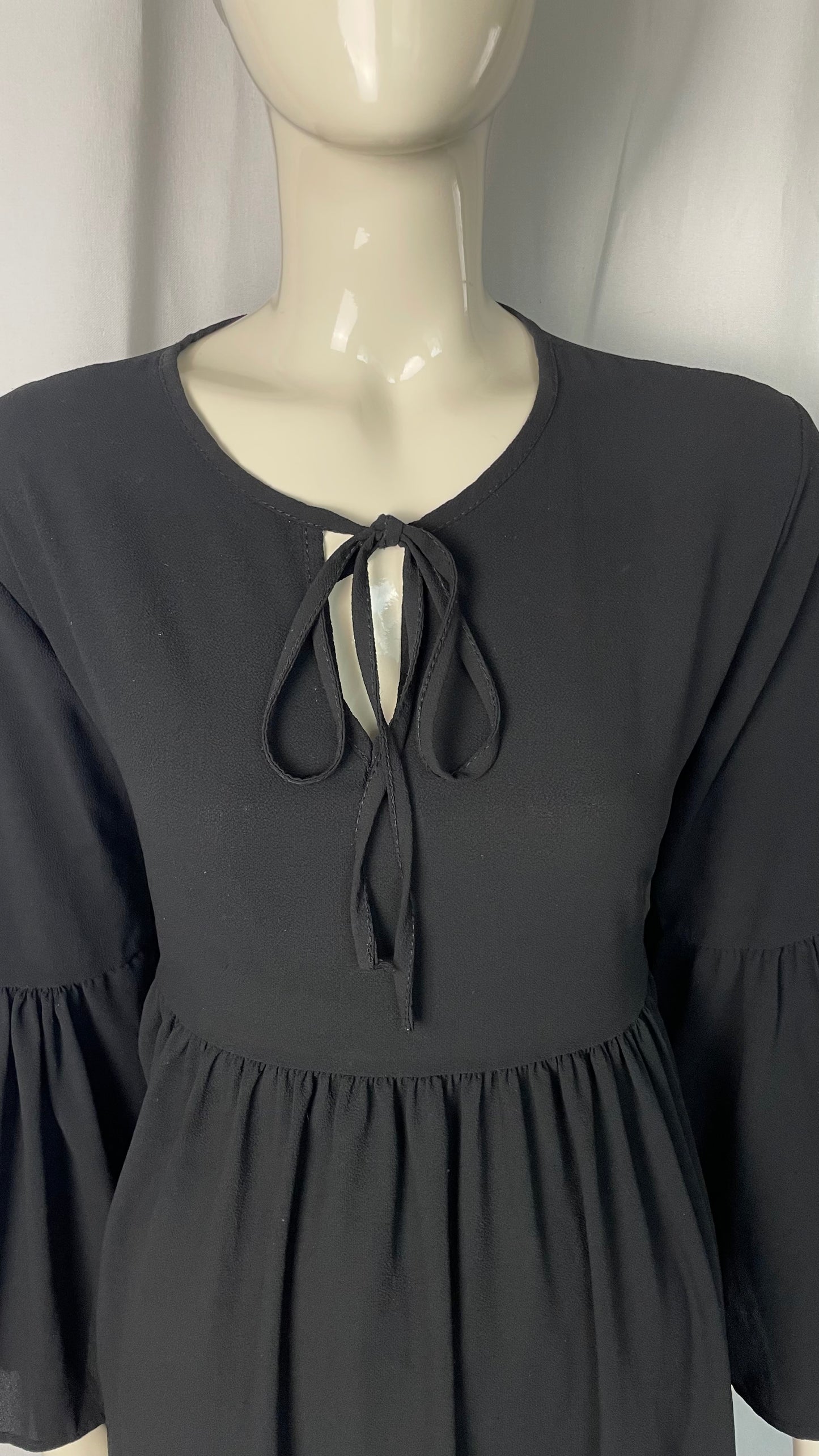 Robe à manches cloches, Cloothes, taille M