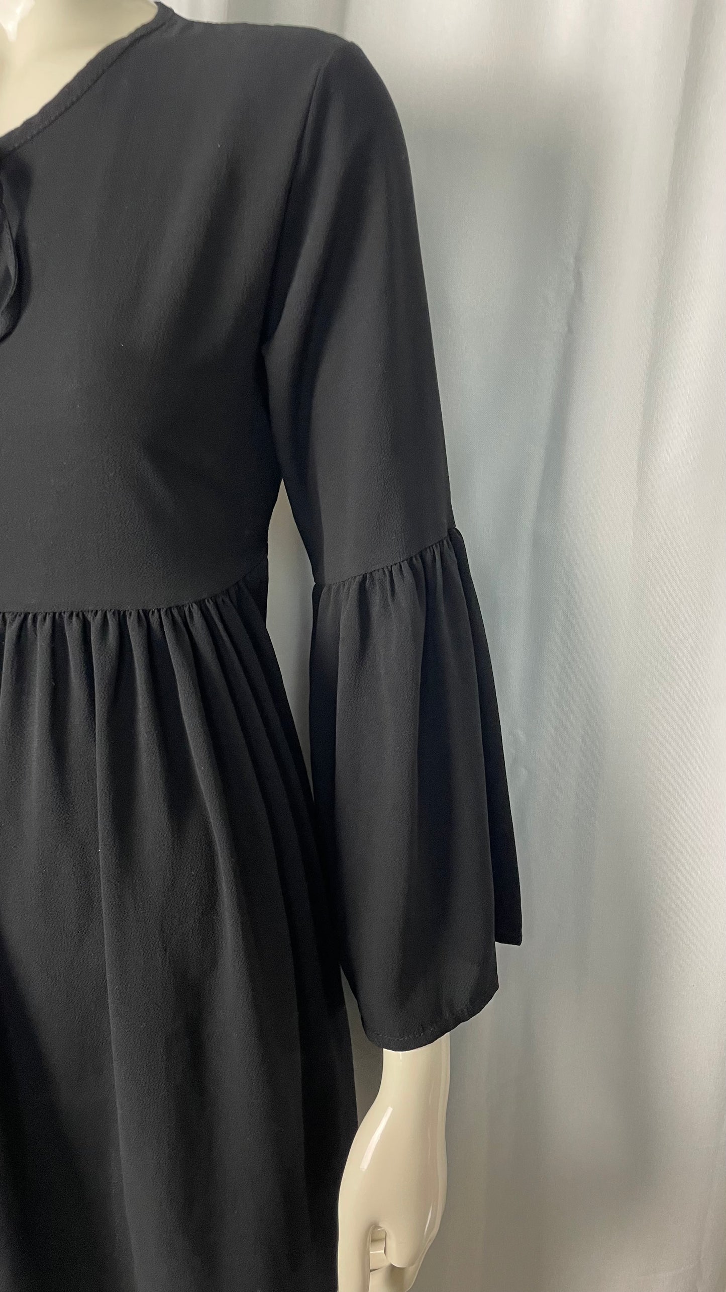 Robe à manches cloches, Cloothes, taille M