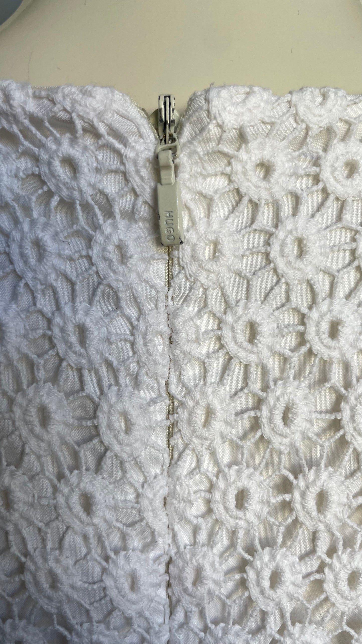 Robe brodée Hugo Boss - 38/M