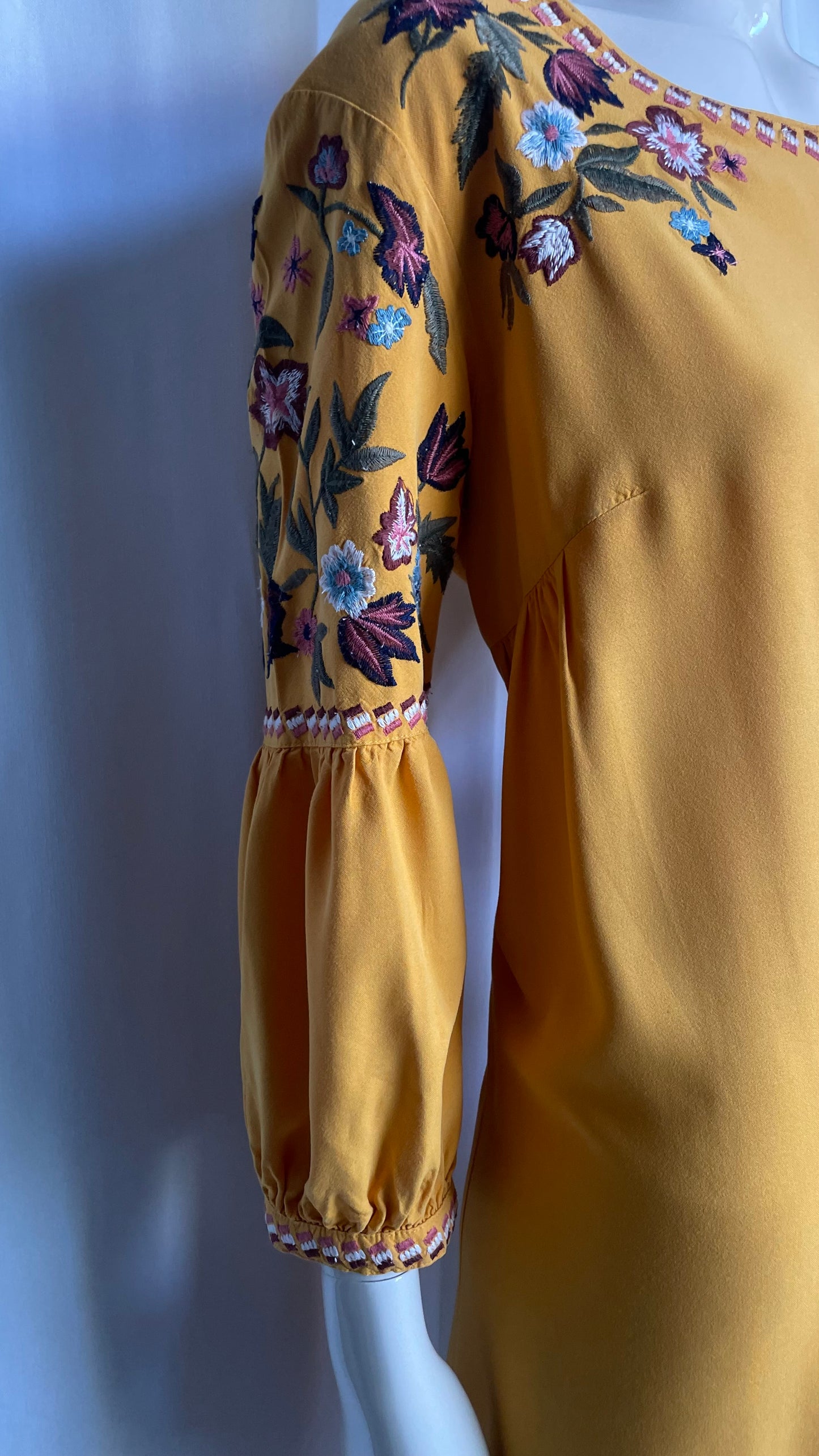 Robe avec broderies Camaïeu - L/40