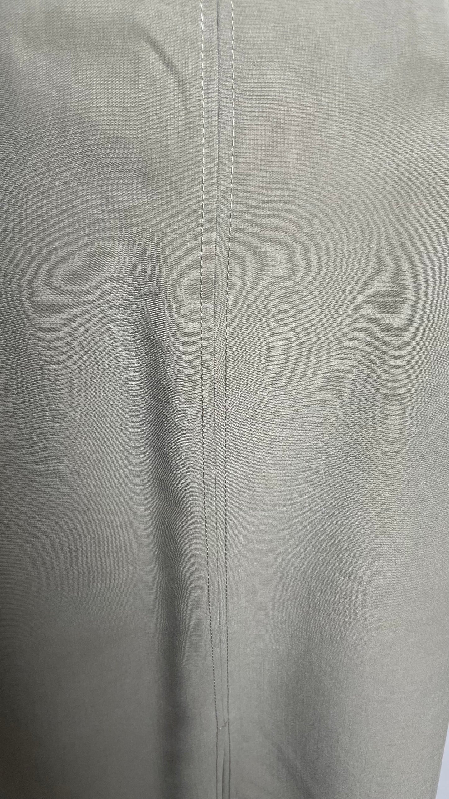 Jupe midi droite, Armand Thiery, taille 40