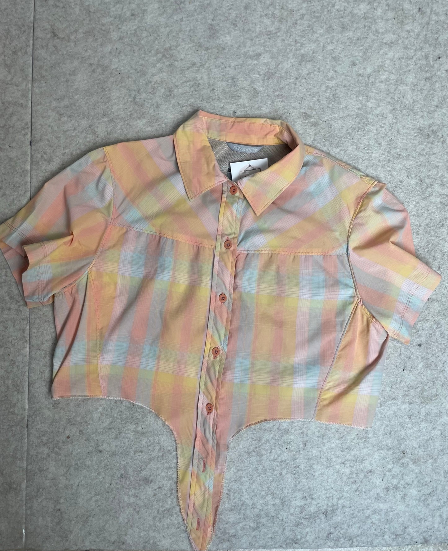 Chemise à manches courtes, à nouer, taille M