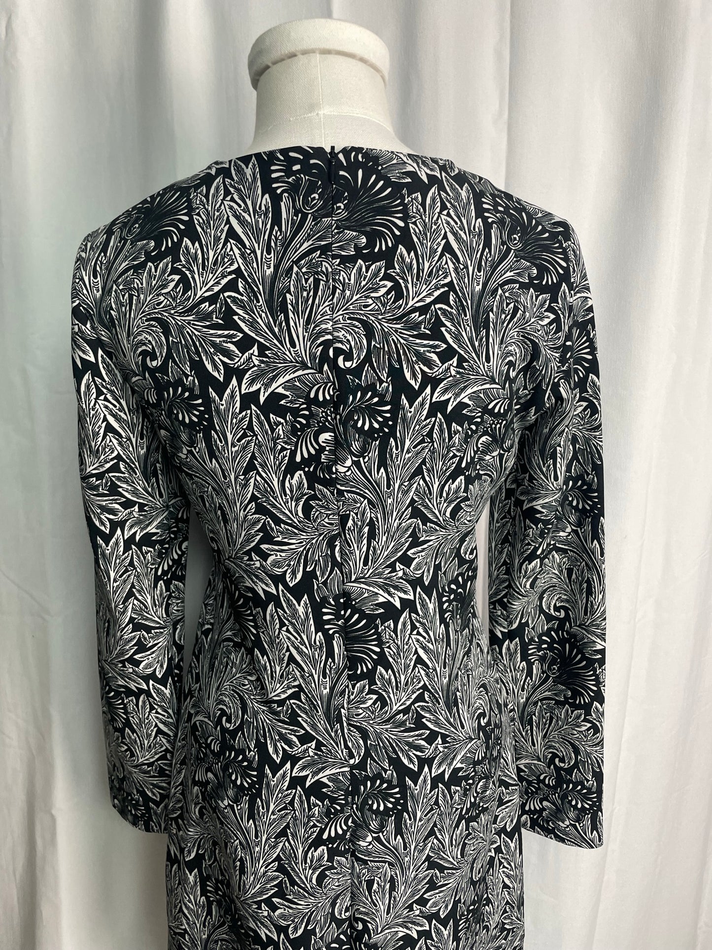 Robe à imprimé fleurie, taille XS