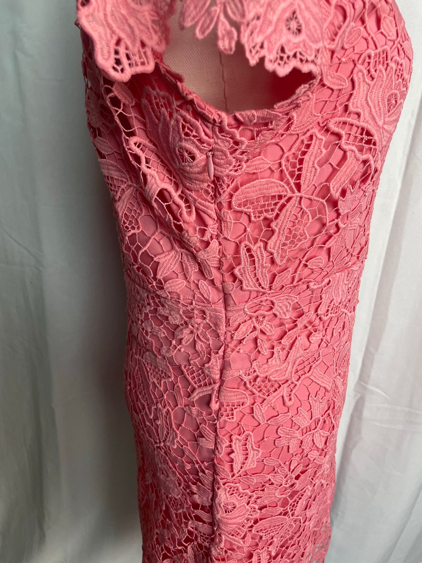 Robe en dentelle, taille M