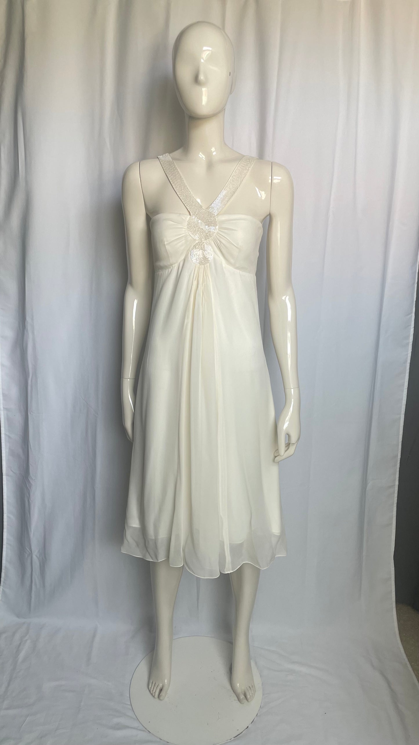 Robe en soie avec perles brodées 123 - M/38