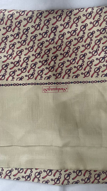 Foulard rectangulaire, Sunkyung Sa
