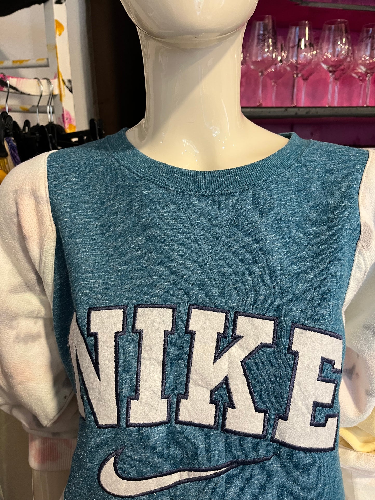 Sweat Nike upcyclé - M
