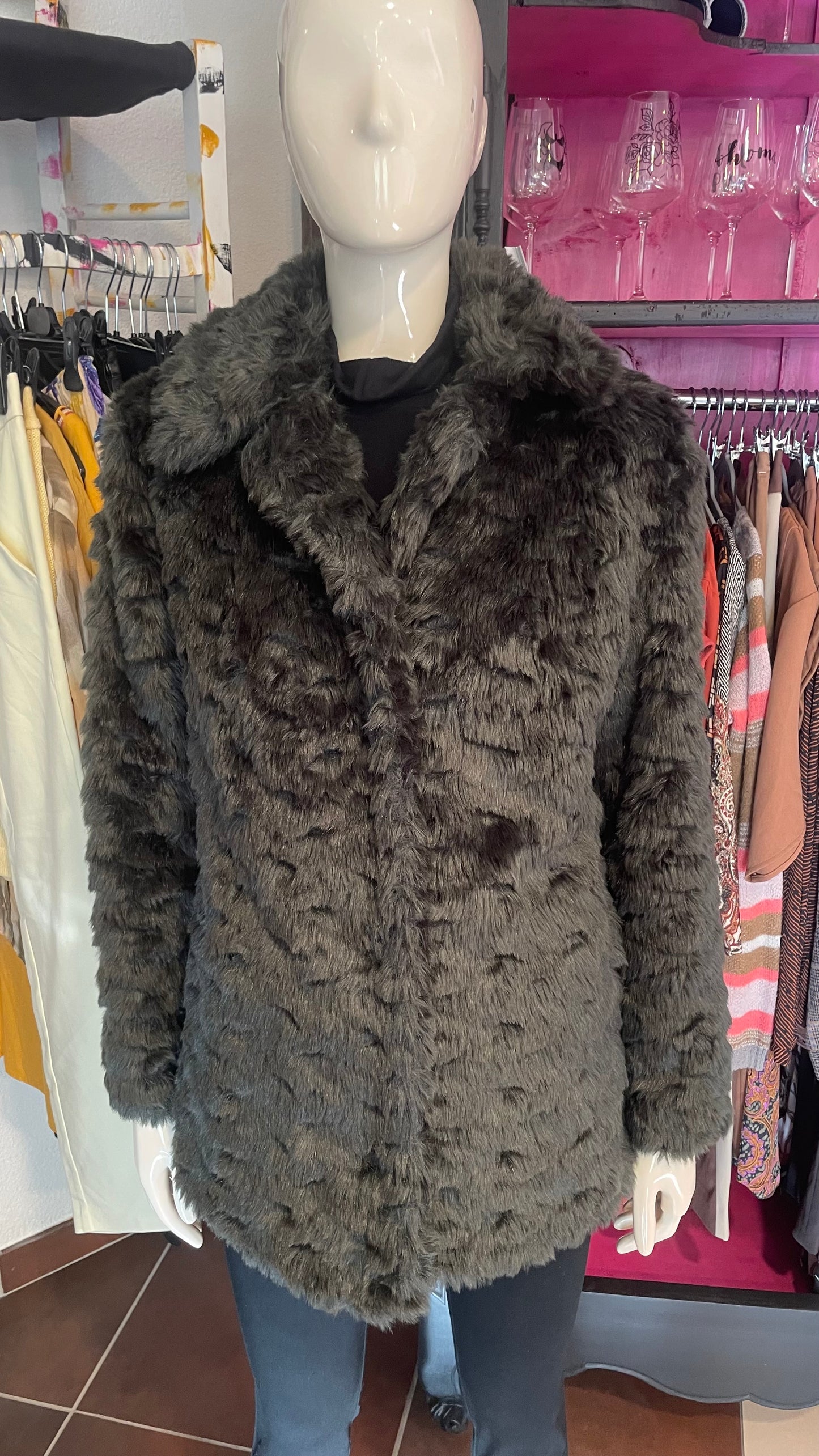 Veste poilue - Atmosphère - S/36