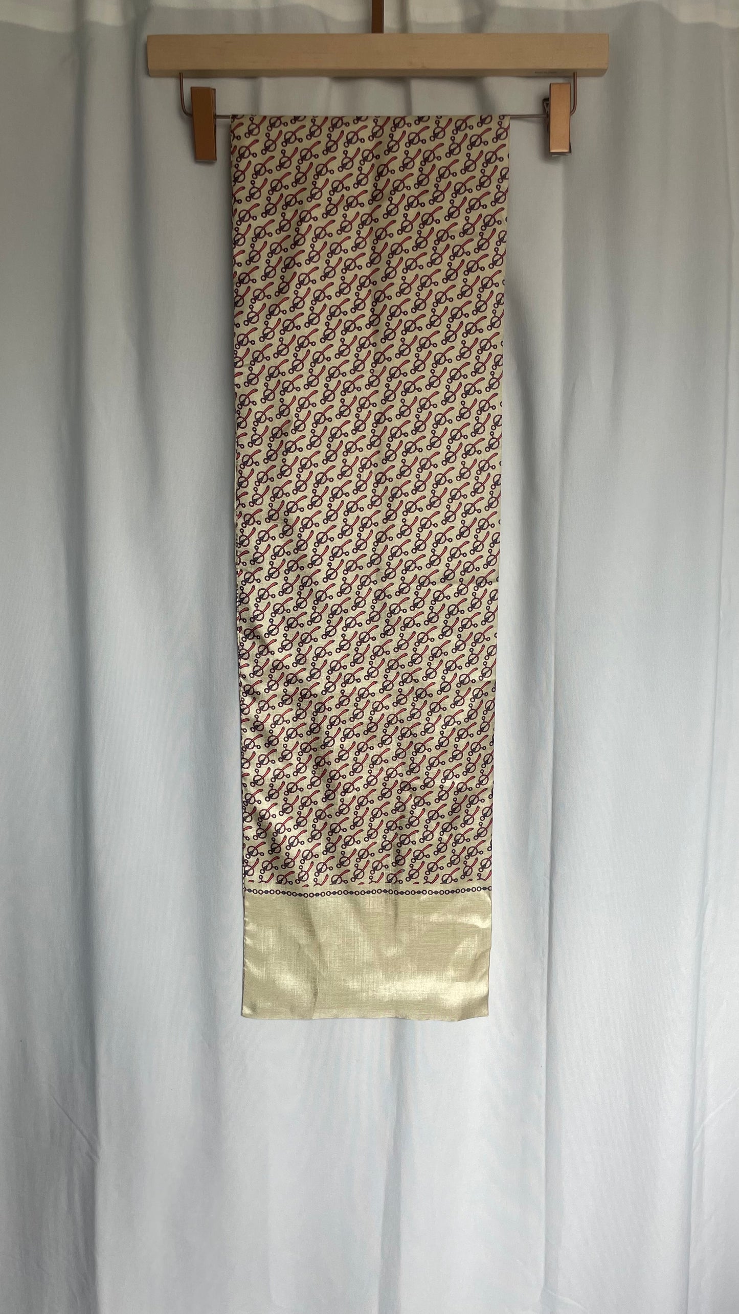 Foulard rectangulaire, Sunkyung Sa