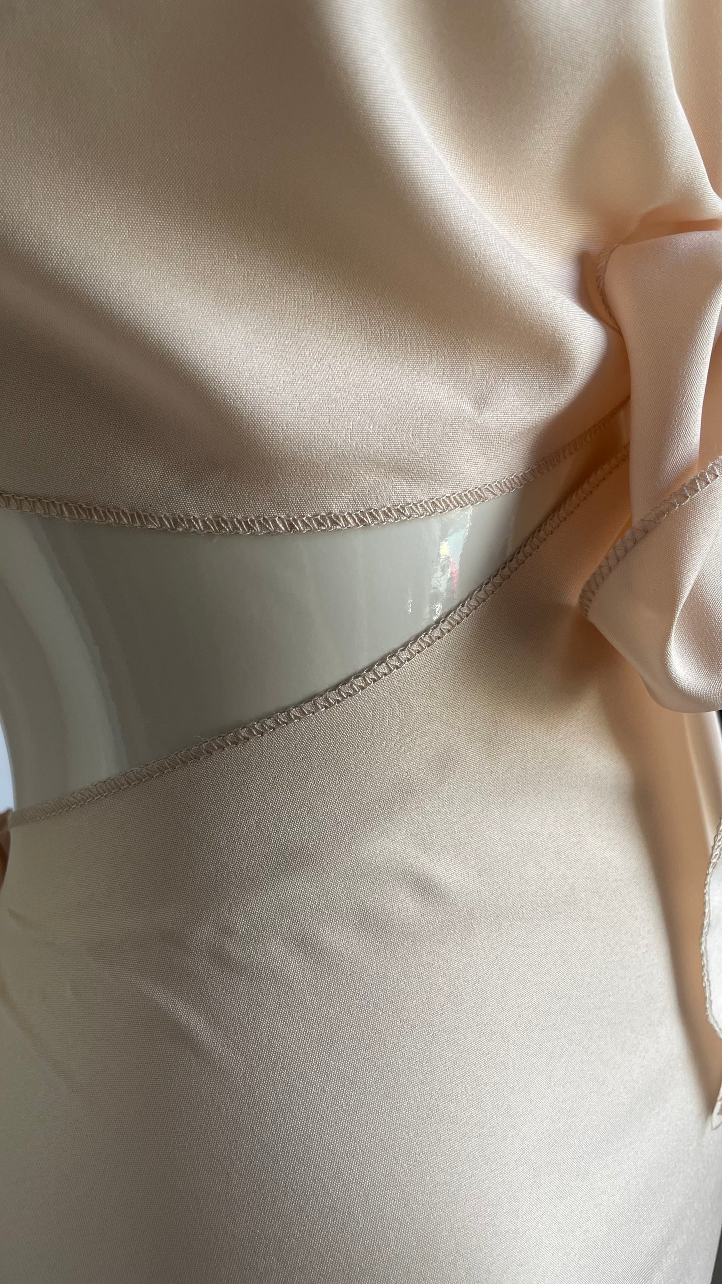 Robe dos nu Shein Curve - XL/42