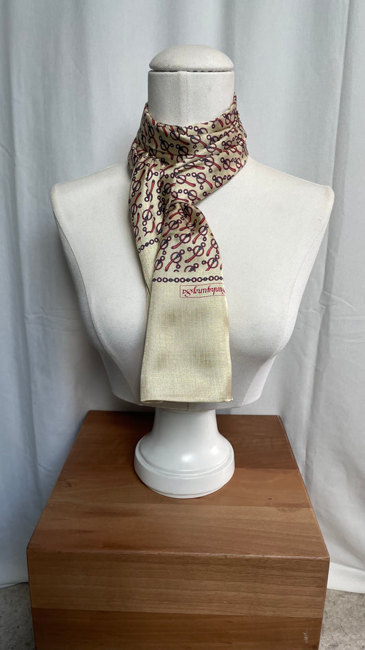 Foulard rectangulaire, Sunkyung Sa