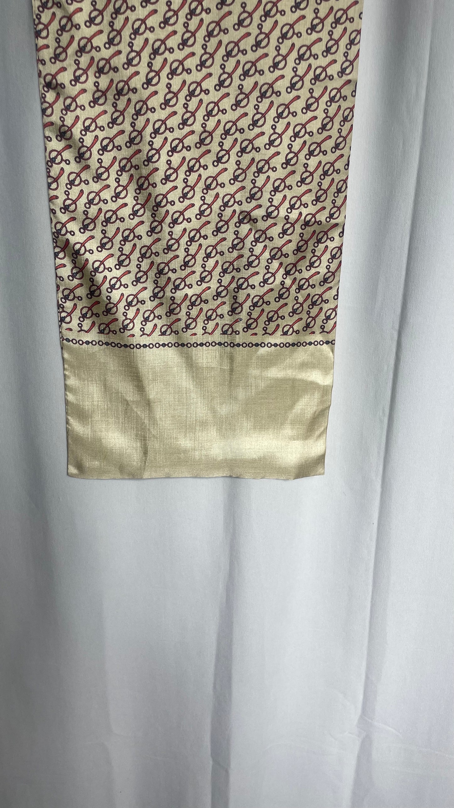 Foulard rectangulaire, Sunkyung Sa