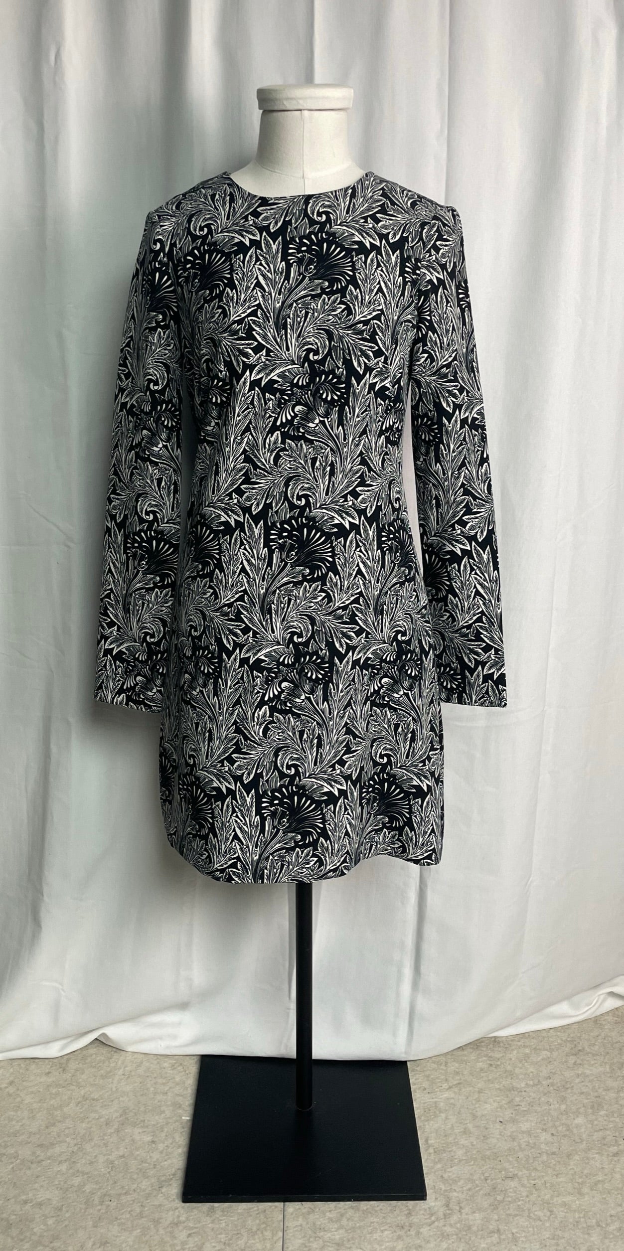 Robe à imprimé fleurie, taille XS