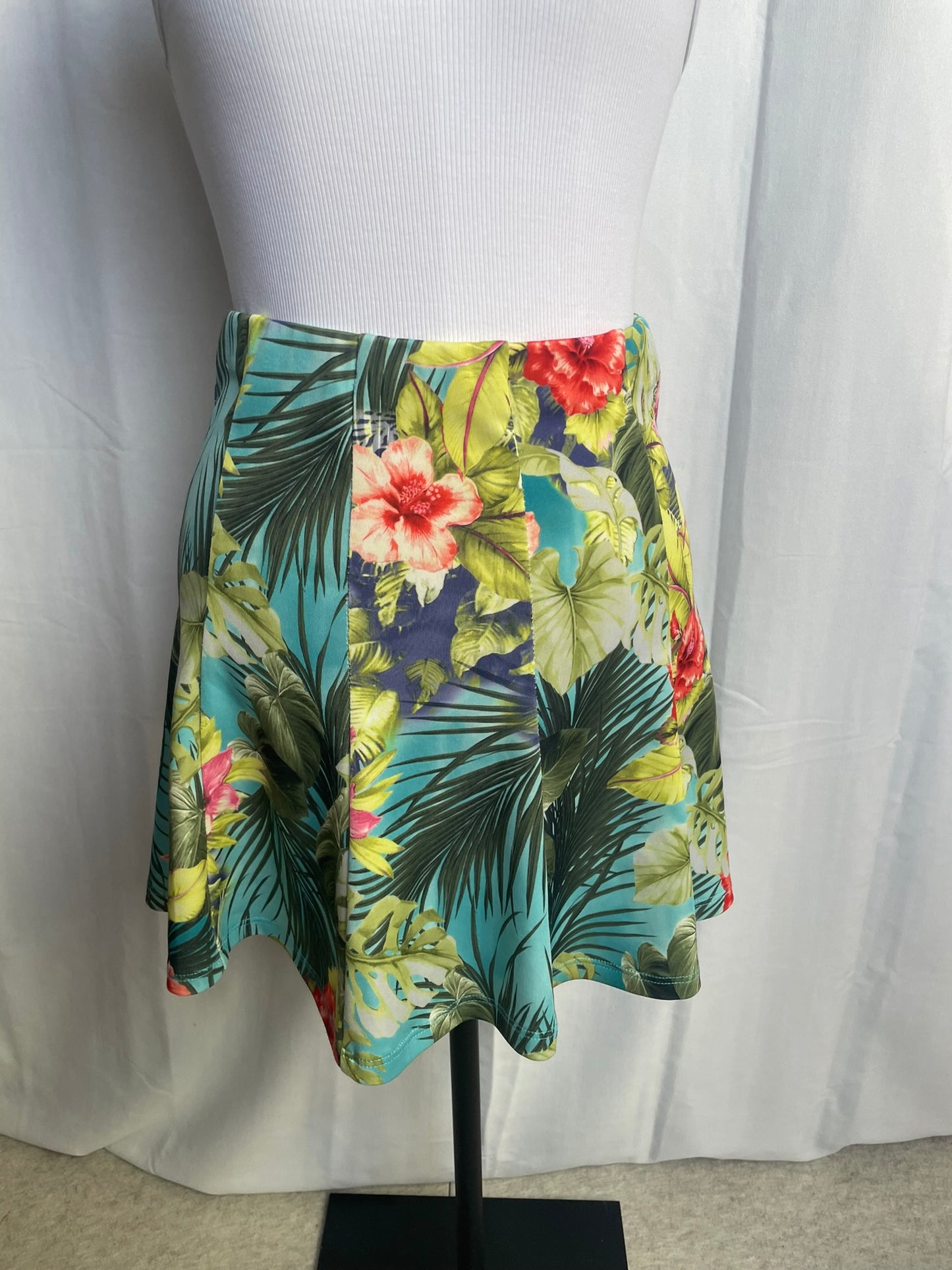 Mini-jupe imprimée tropical, Suite Blanco, taille 36